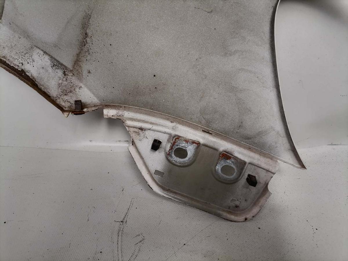 VW Caddy 3 2K original Kotfl&uuml;gel vorn links LB9A Candywei&szlig; Facelift Bj.2011